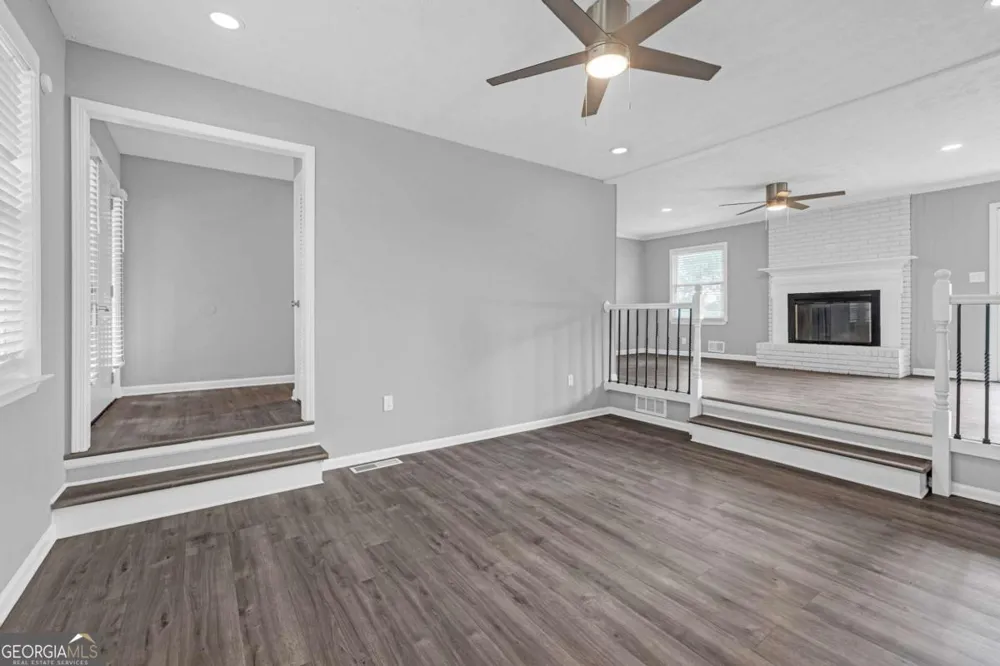497 Dicks CT NW Lilburn, GA 30047