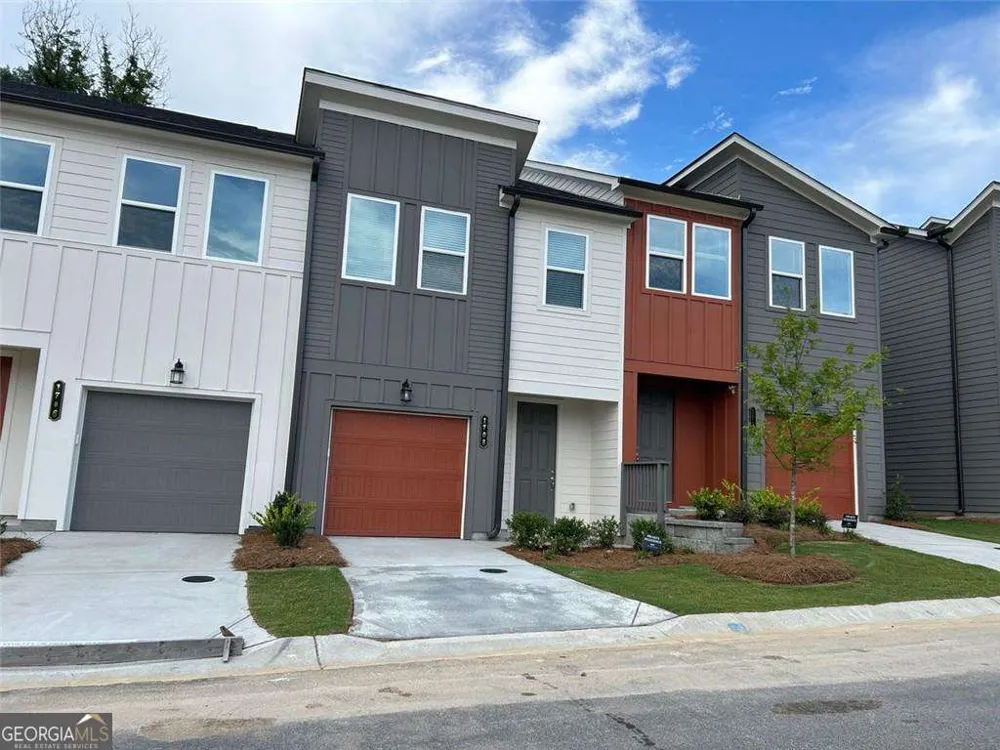 1708 Gunnin TRCE NW Atlanta, GA 30318