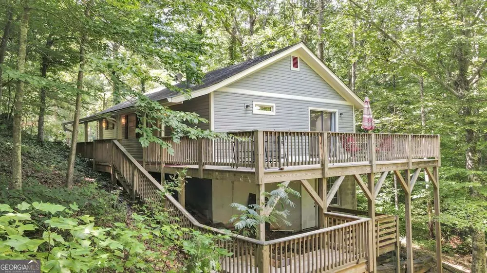 126 Silver Fox DR Dawsonville, GA 30534