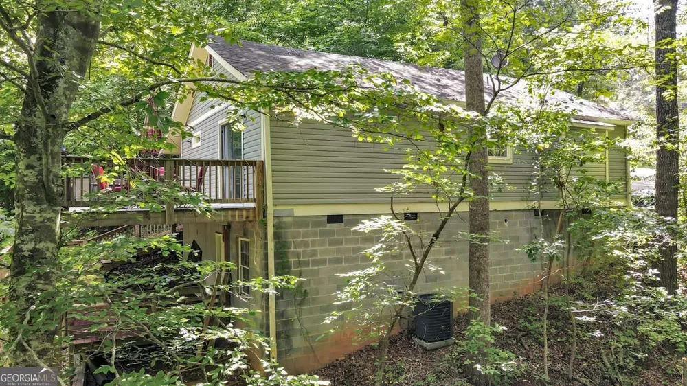 126 Silver Fox DR Dawsonville, GA 30534