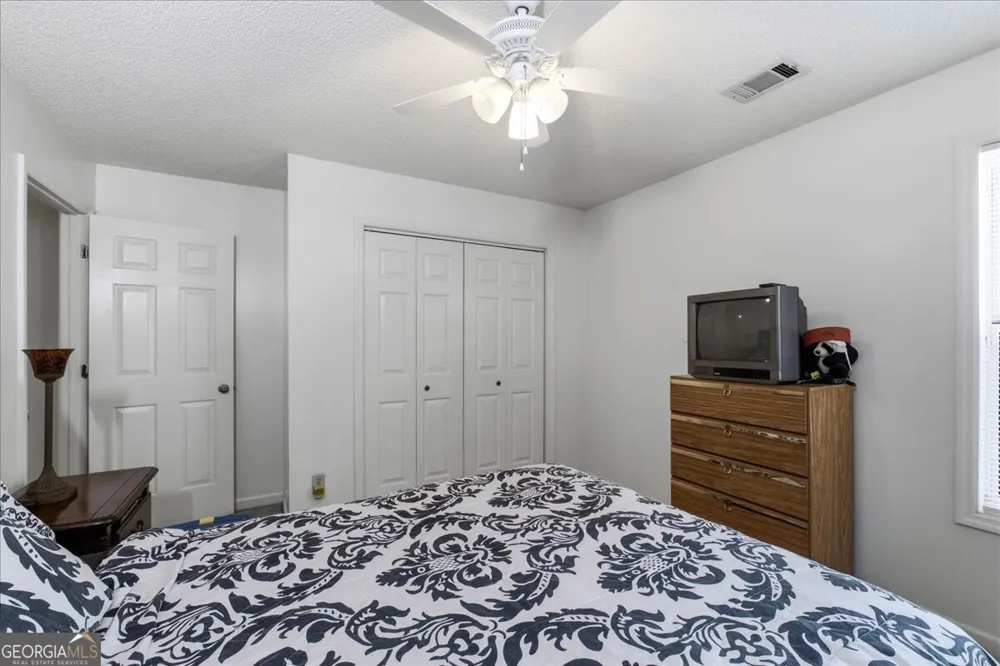 511 Barclay CT Stone Mountain, GA 30083
