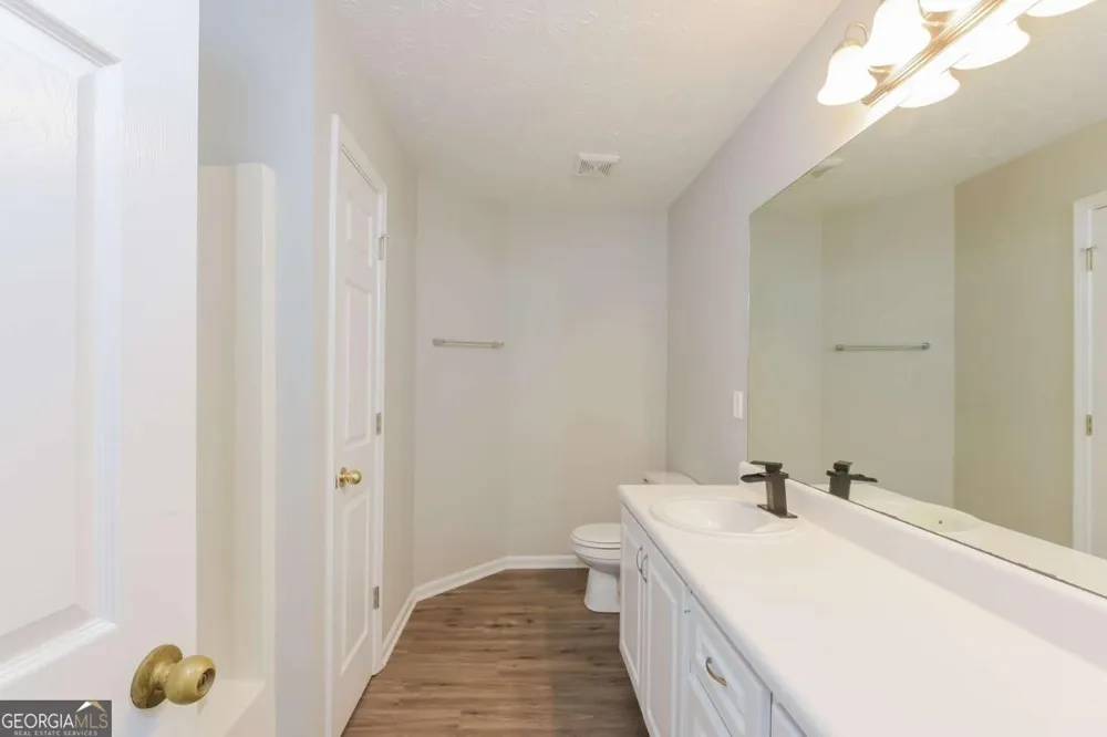 2725 Lenora Springs DR Snellville, GA 30039