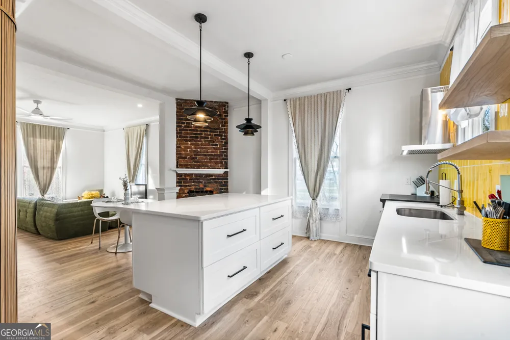 1402 Jefferson ST Savannah, GA 31401