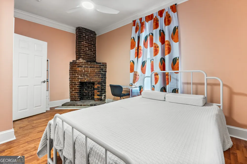 1402 Jefferson ST Savannah, GA 31401