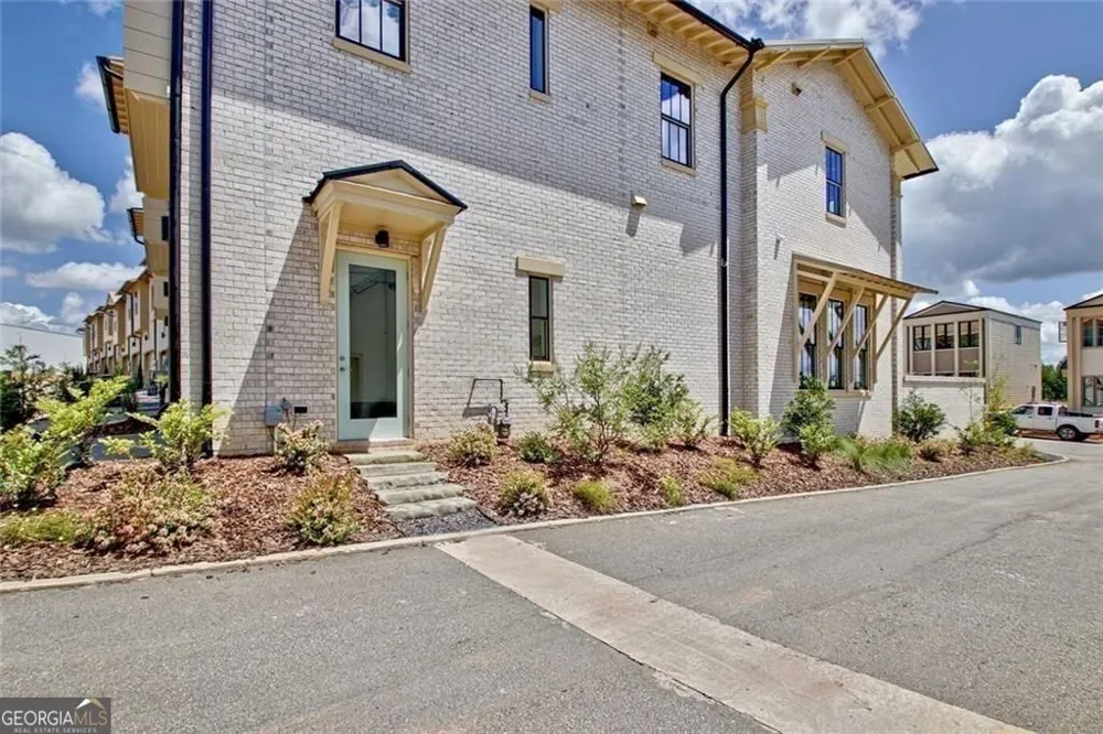 240 Rolison WAY Fayetteville, GA 30214