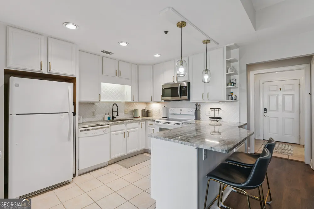 91 Screven ST Darien, GA 31305