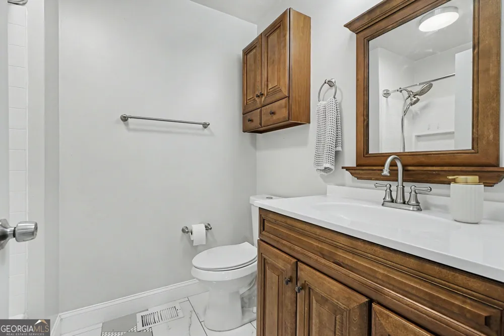 900 Stone Lea TRCE Oxford, GA 30054