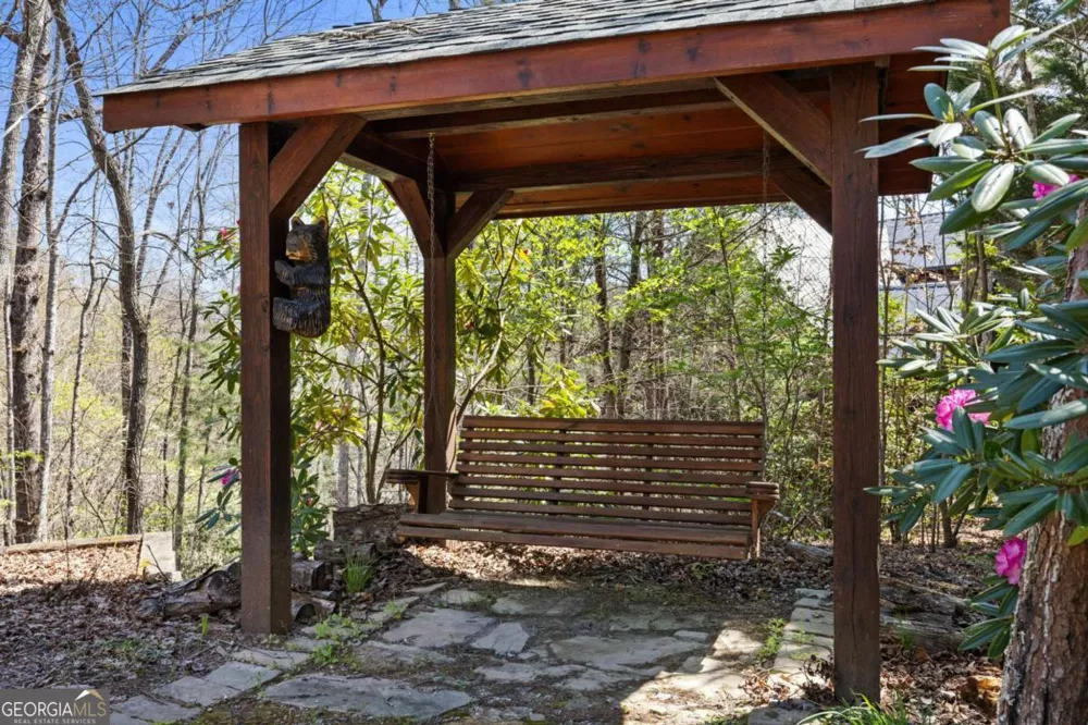 113 Dallas LN Blue Ridge, GA 30513