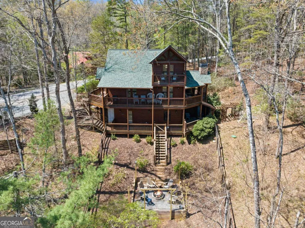 113 Dallas LN Blue Ridge, GA 30513