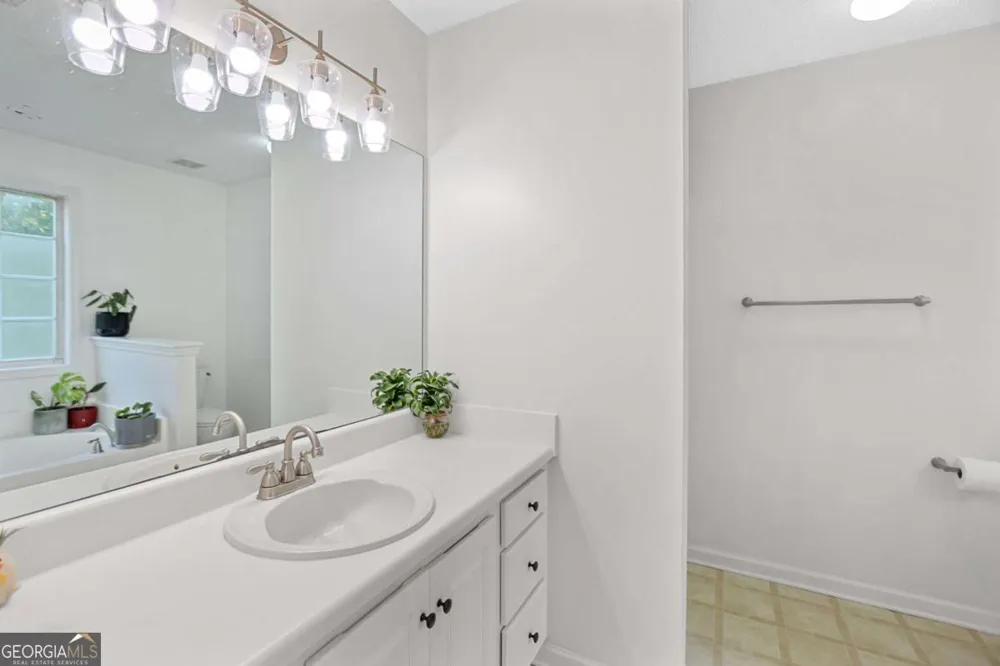 35 Hidden Brook TRL Newnan, GA 30265