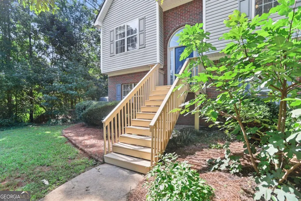 35 Hidden Brook TRL Newnan, GA 30265