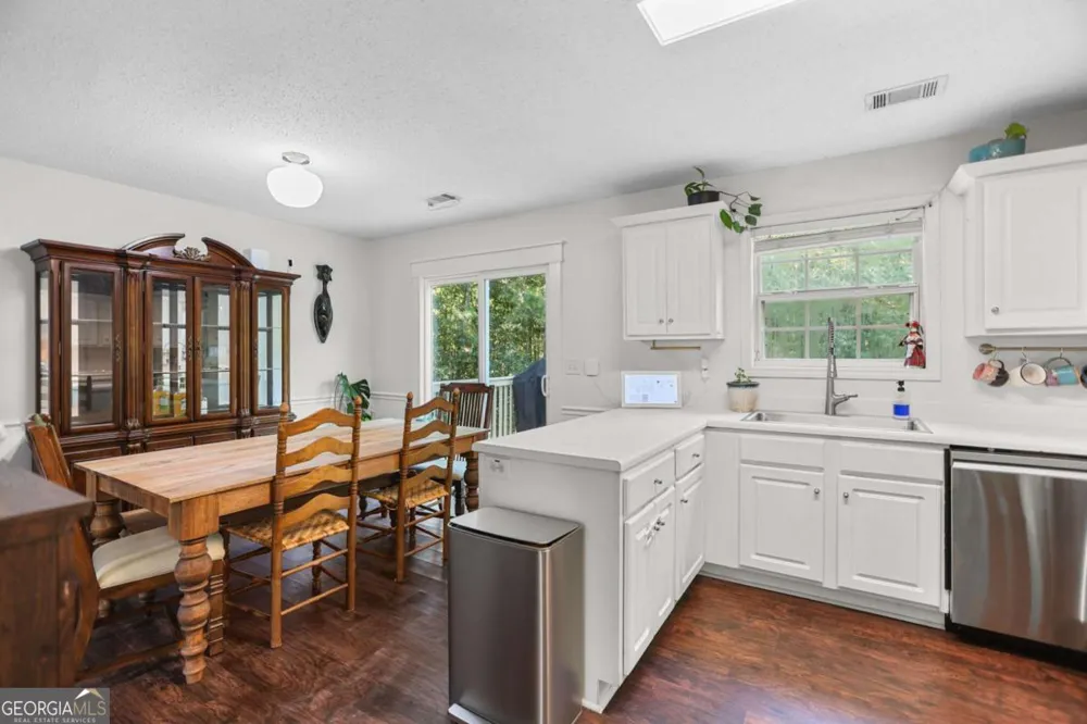 35 Hidden Brook TRL Newnan, GA 30265