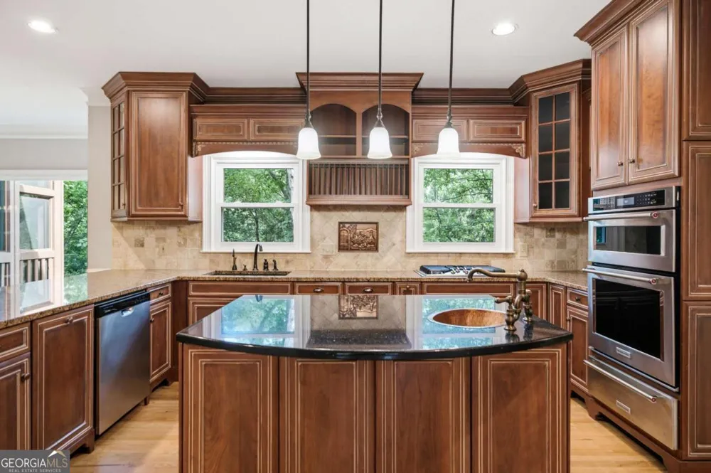 5525 Hampstead WAY Johns Creek, GA 30097
