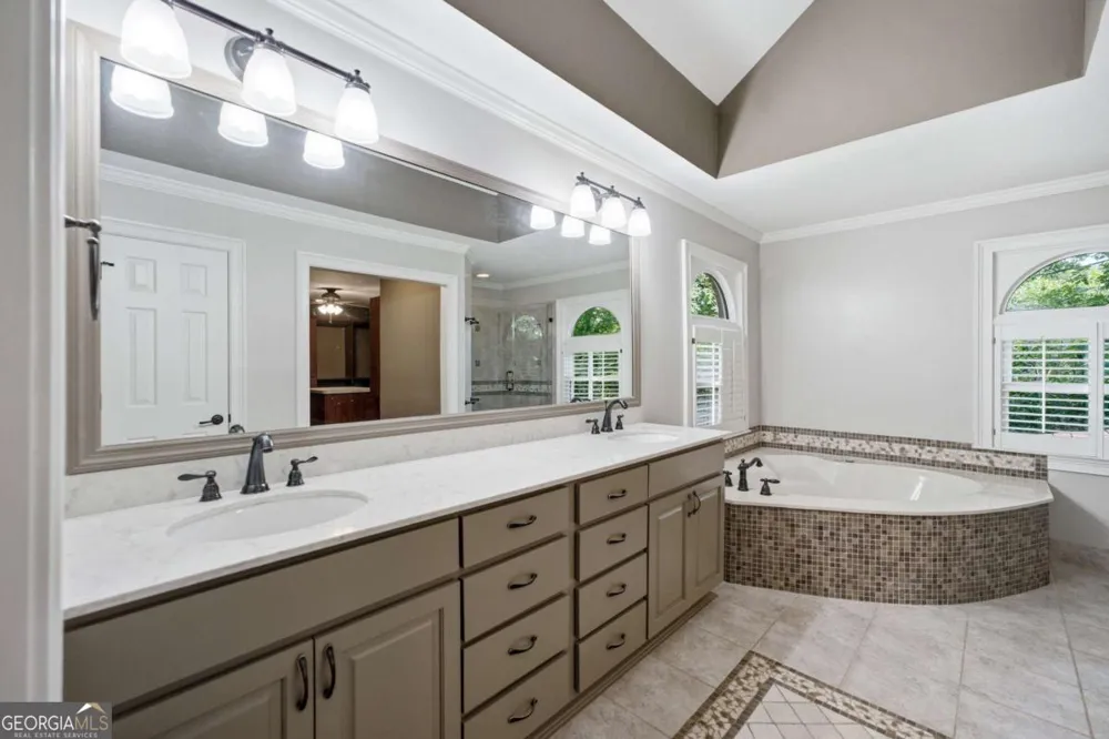 5525 Hampstead WAY Johns Creek, GA 30097