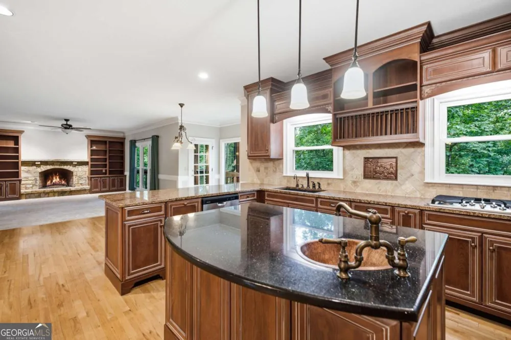 5525 Hampstead WAY Johns Creek, GA 30097