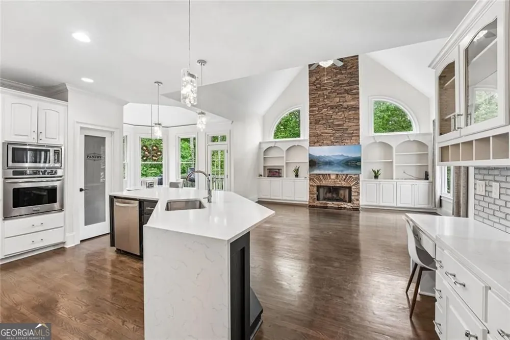 1091 Fieldstone TRL Milton, GA 30004