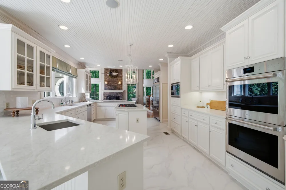 127 Mills LN Ball Ground, GA 30107