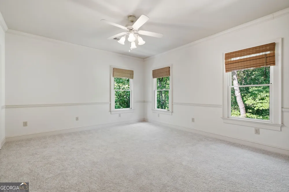 127 Mills LN Ball Ground, GA 30107