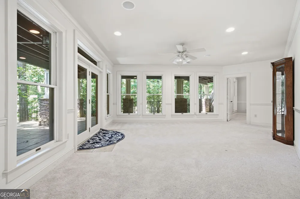127 Mills LN Ball Ground, GA 30107