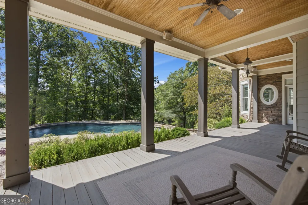 127 Mills LN Ball Ground, GA 30107