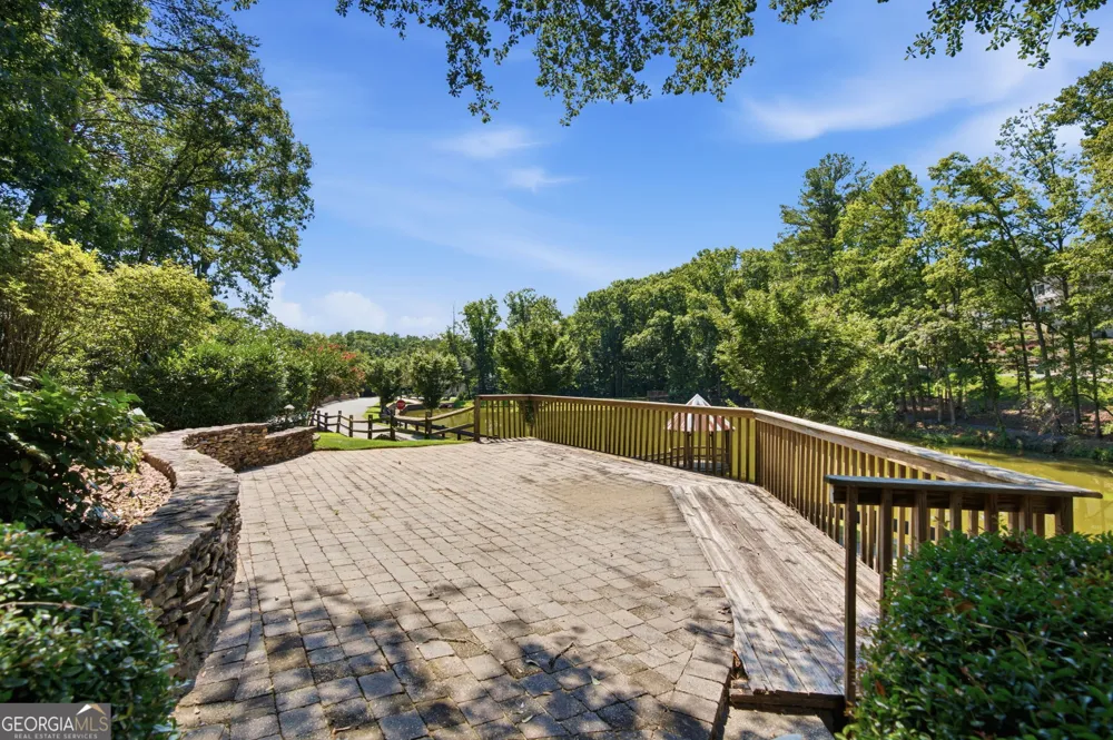127 Mills LN Ball Ground, GA 30107