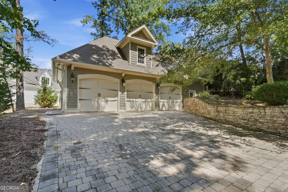 127 Mills LN Ball Ground, GA 30107