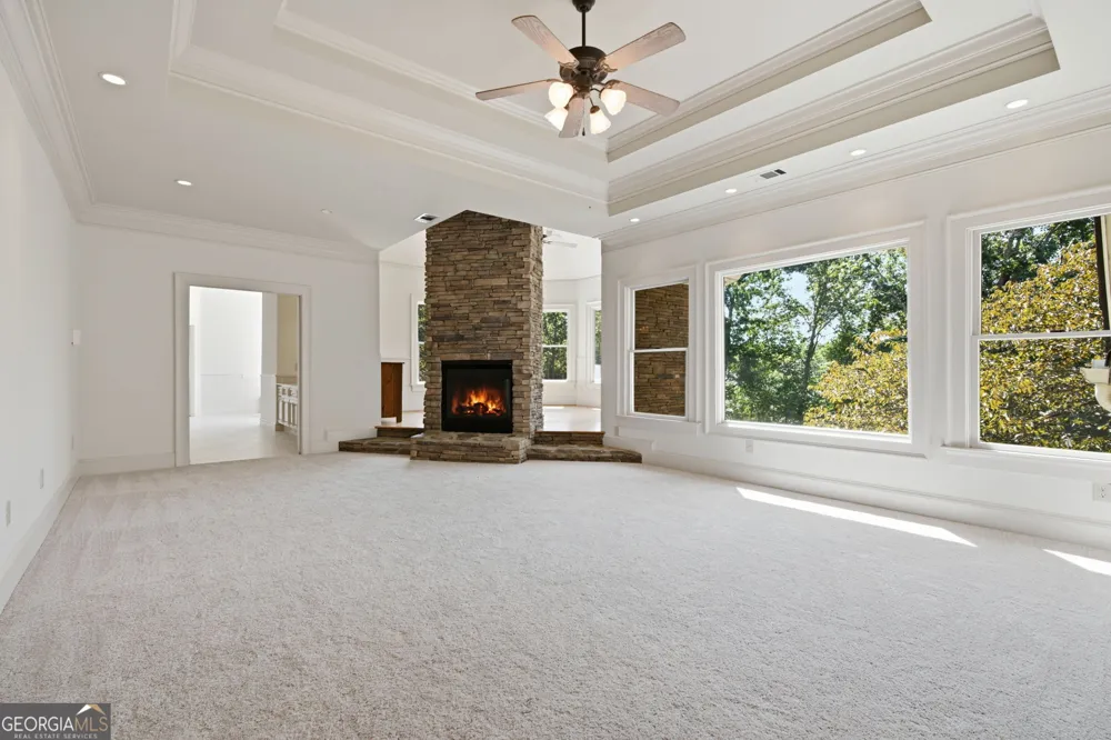 127 Mills LN Ball Ground, GA 30107