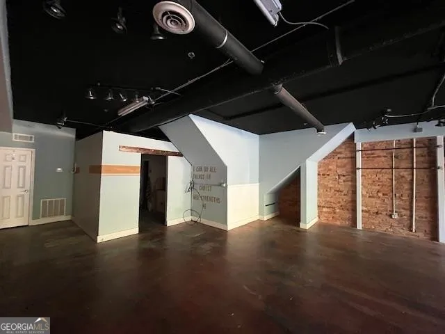 2 N East Main ST Hampton, GA 30228