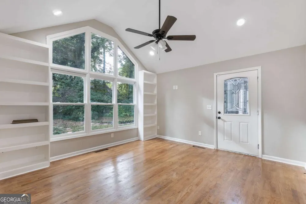 3846 Teresa TER SW Lilburn, GA 30047