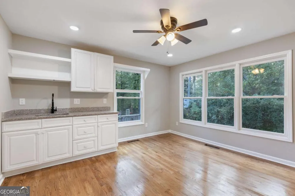 3846 Teresa TER SW Lilburn, GA 30047