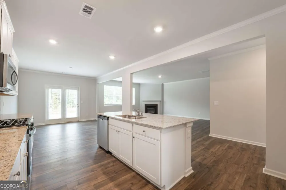 74 Grove Springs CT SE Cartersville, GA 30120