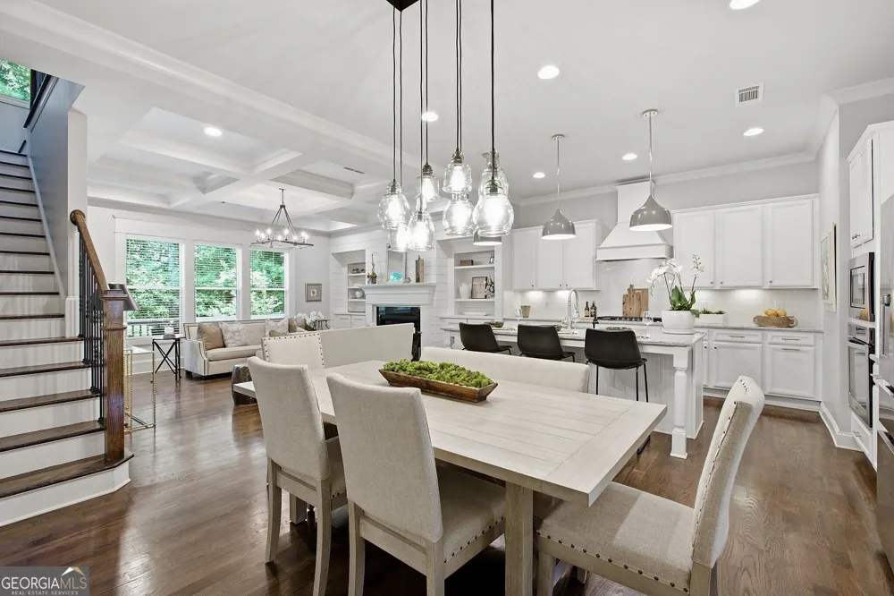 2538 Skyland DR NE Brookhaven, GA 30319