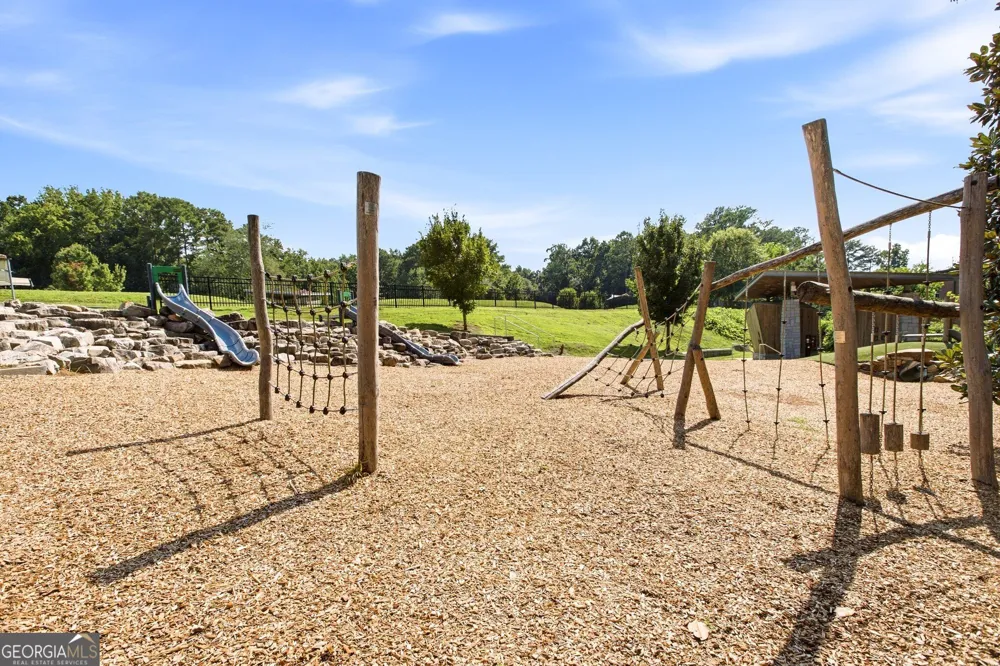 2538 Skyland DR NE Brookhaven, GA 30319