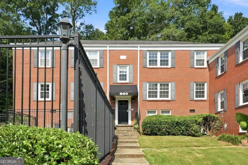 560 Goldsboro RD NE Atlanta, GA 30307
