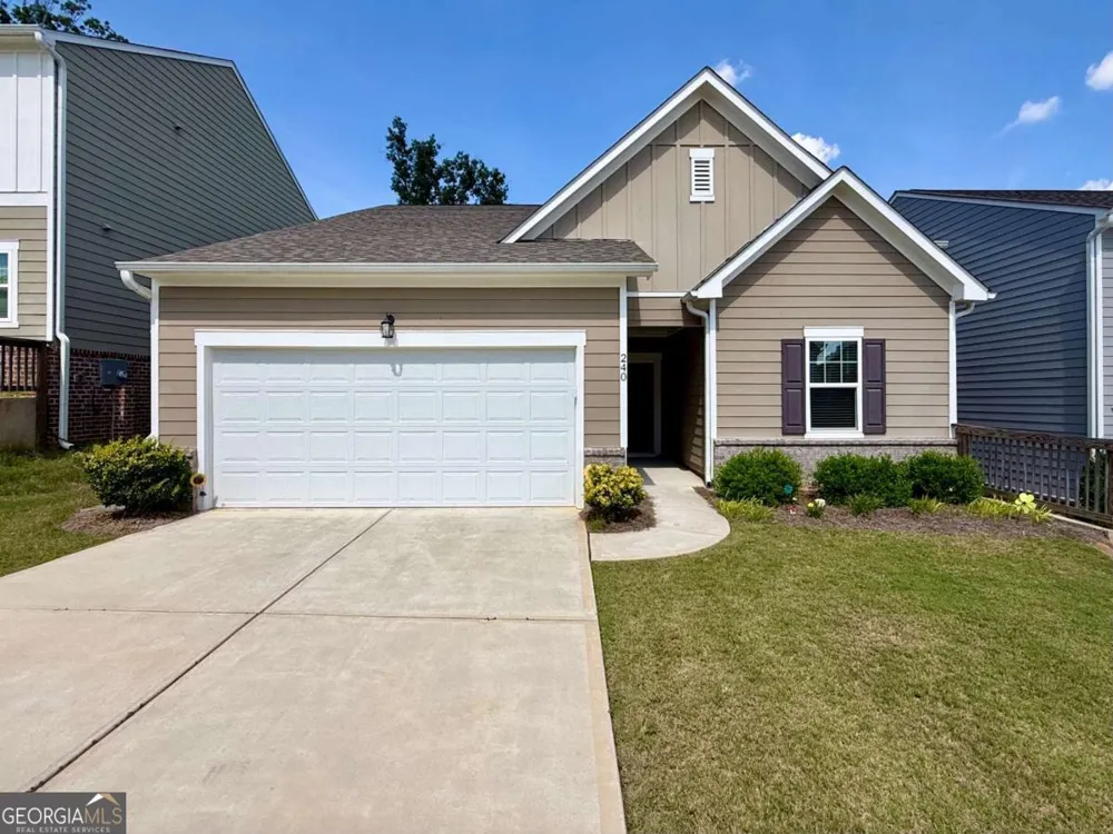240 Hyde PARK Winder, GA 30680