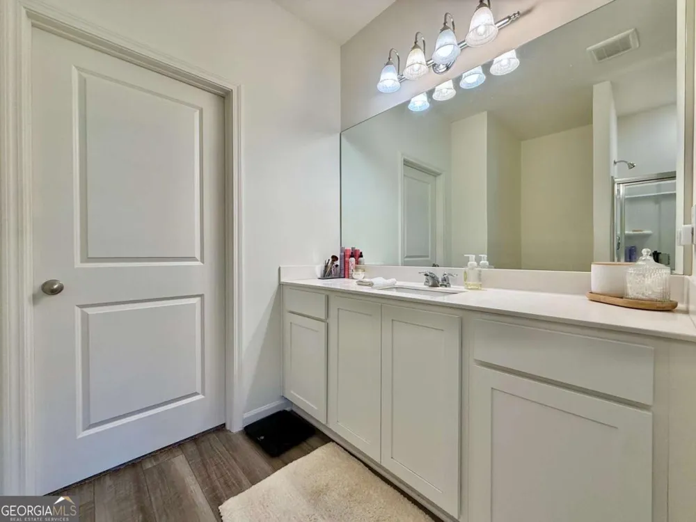 240 Hyde PARK Winder, GA 30680