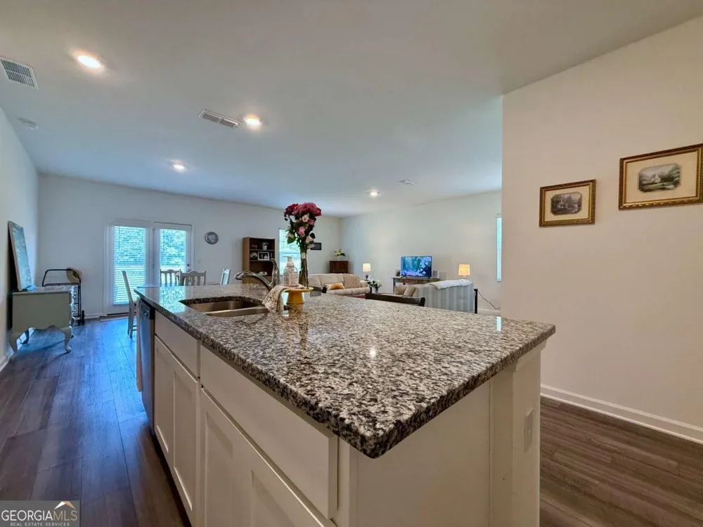 240 Hyde PARK Winder, GA 30680