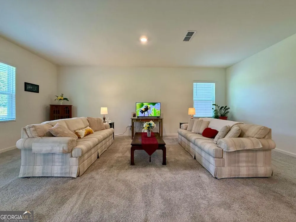 240 Hyde PARK Winder, GA 30680