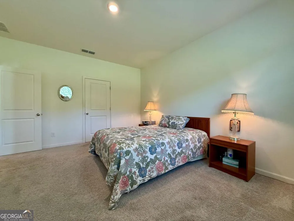 240 Hyde PARK Winder, GA 30680