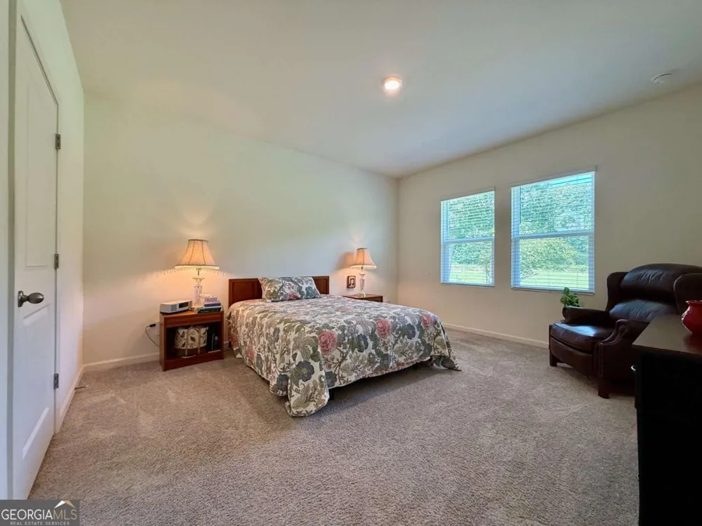 240 Hyde PARK Winder, GA 30680
