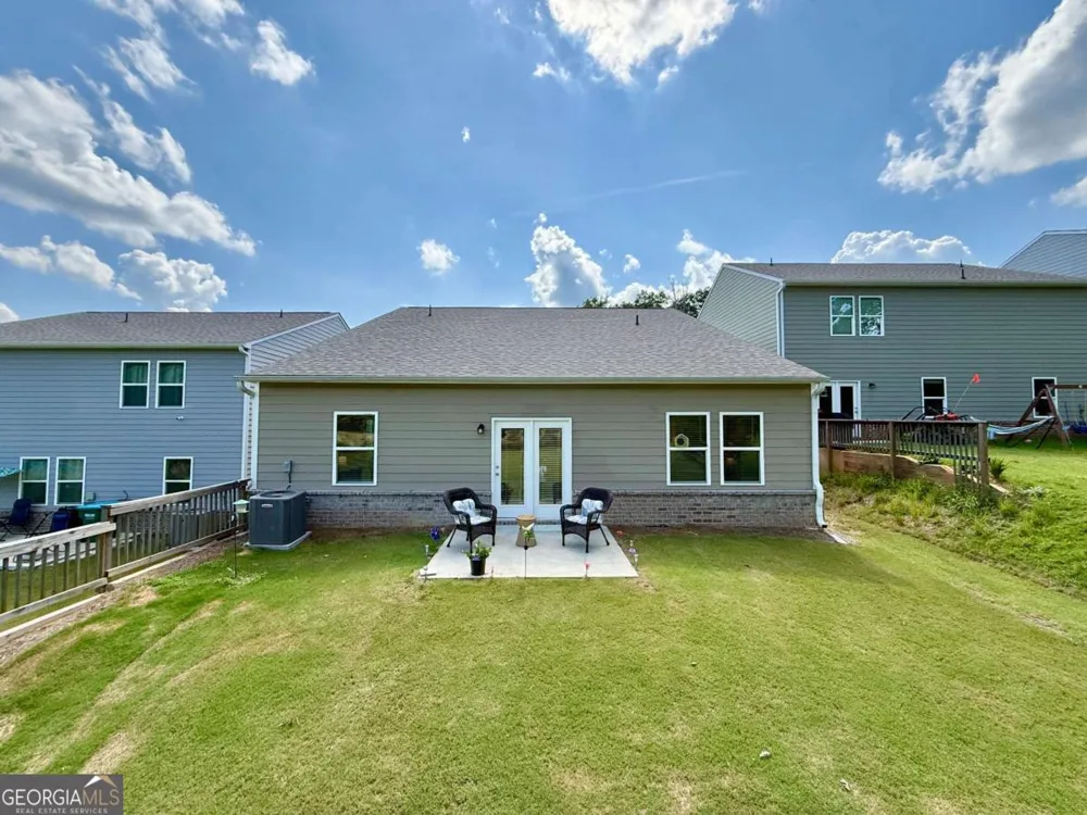 240 Hyde PARK Winder, GA 30680