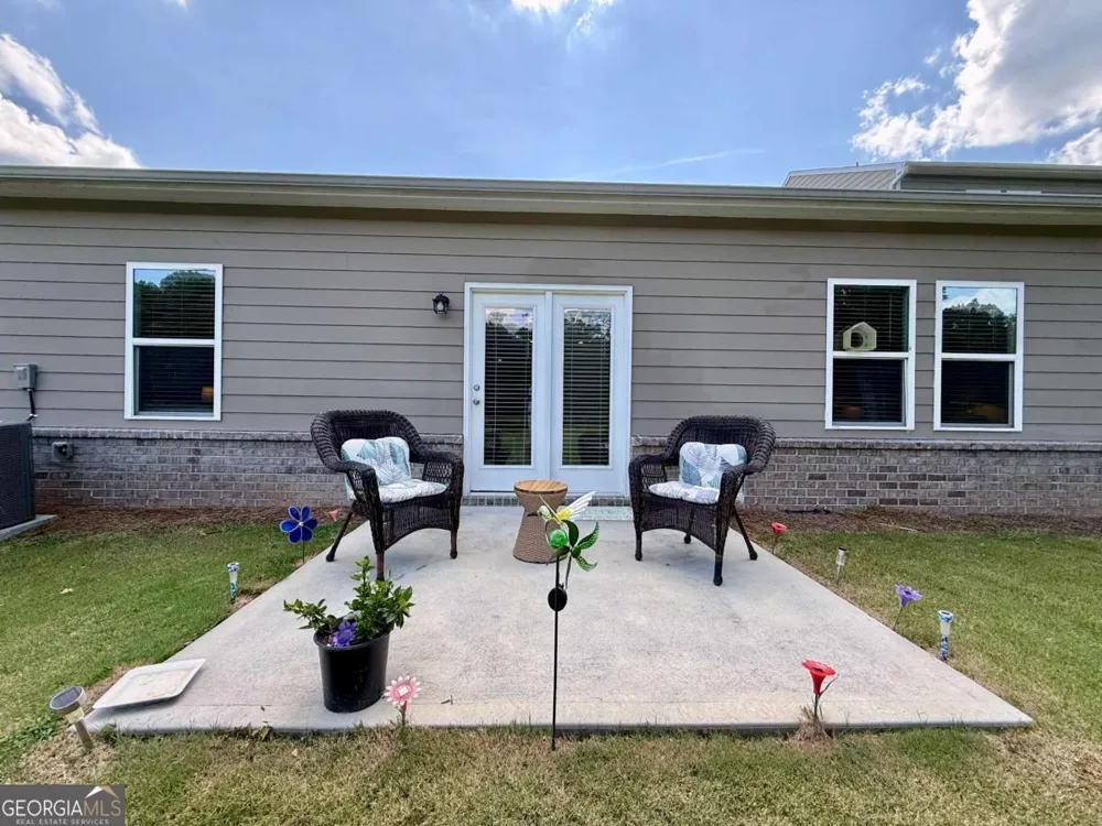 240 Hyde PARK Winder, GA 30680