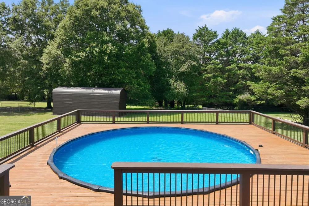 5573 Clarks Bridge RD Clermont, GA 30527