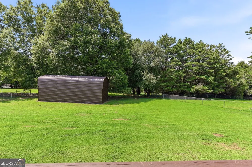 5573 Clarks Bridge RD Clermont, GA 30527