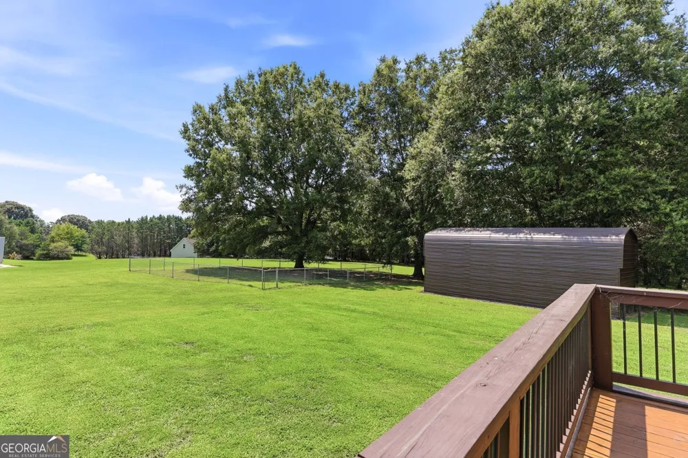 5573 Clarks Bridge RD Clermont, GA 30527