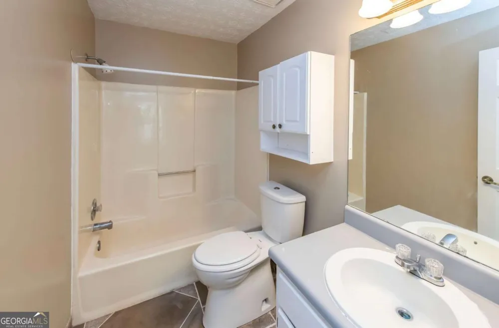 5995 Megcole WAY SW Mableton, GA 30126