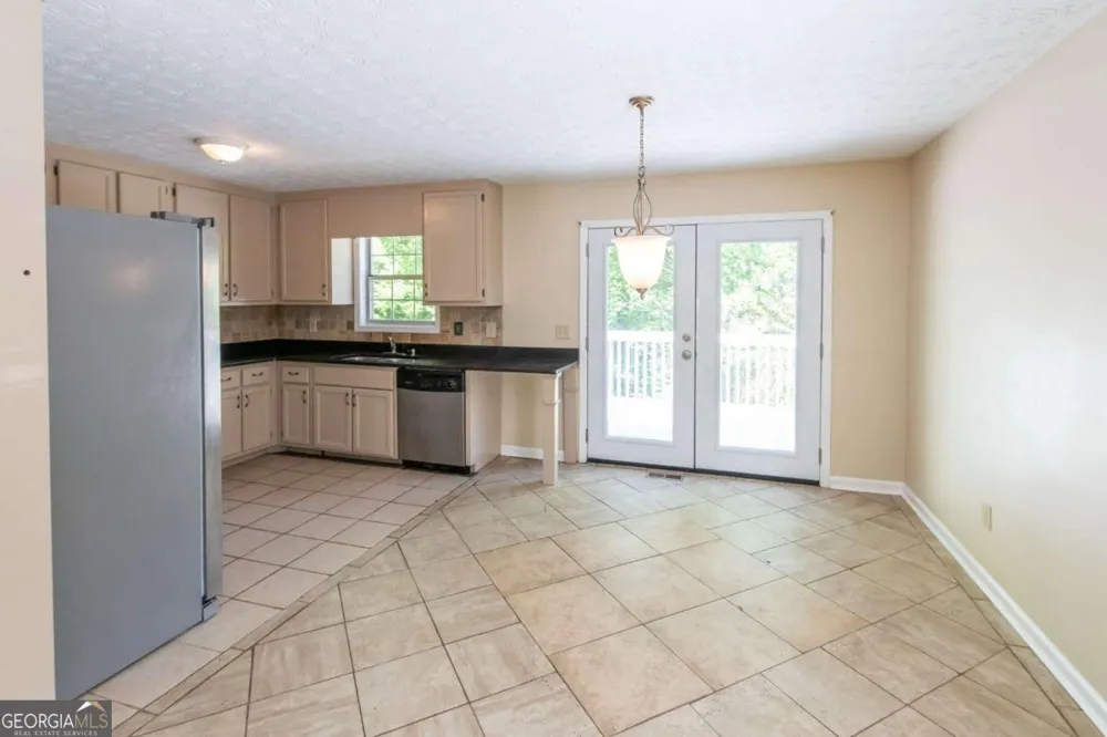 5995 Megcole WAY SW Mableton, GA 30126