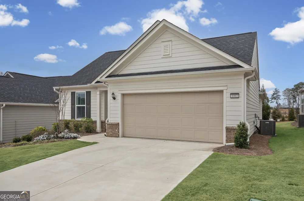 1002 Dirr DR Griffin, GA 30223