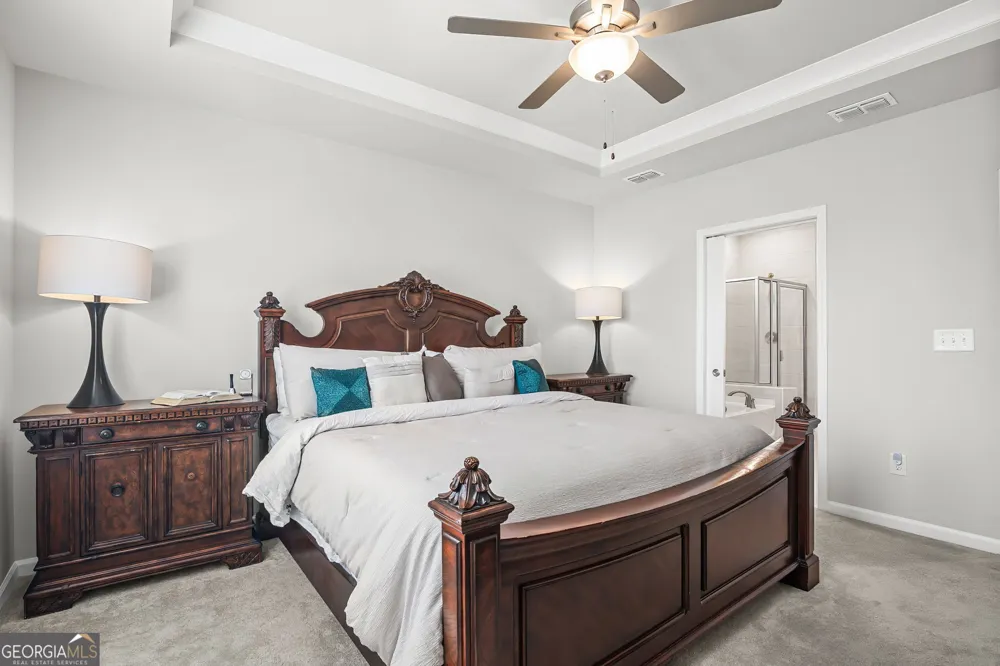 1002 Dirr DR Griffin, GA 30223