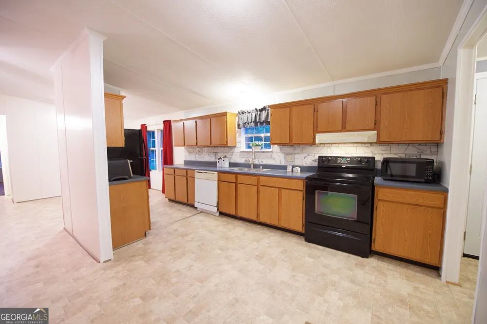 5314 Donnan RD Macon, GA 31217